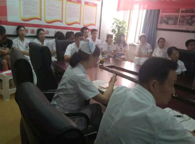 成都武侯军盛医院开展医护人员业务知识及专业